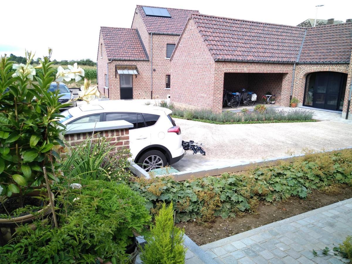 Vakantiewoning Mierzicht Met Prive Wellness Haspengouw Boekhout Экстерьер фото